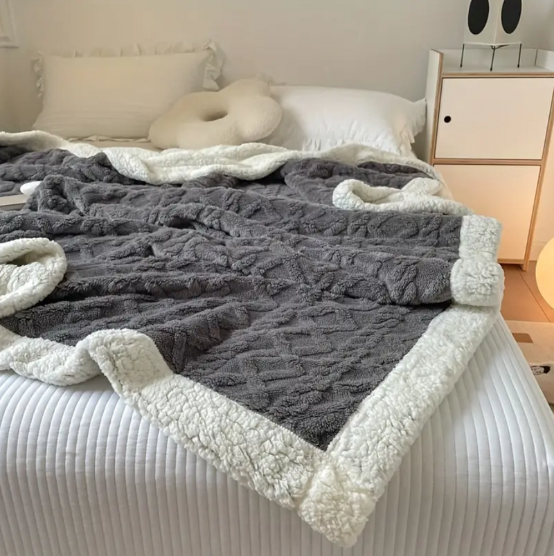 Double-Sided Fleece Bed Throw Blanket